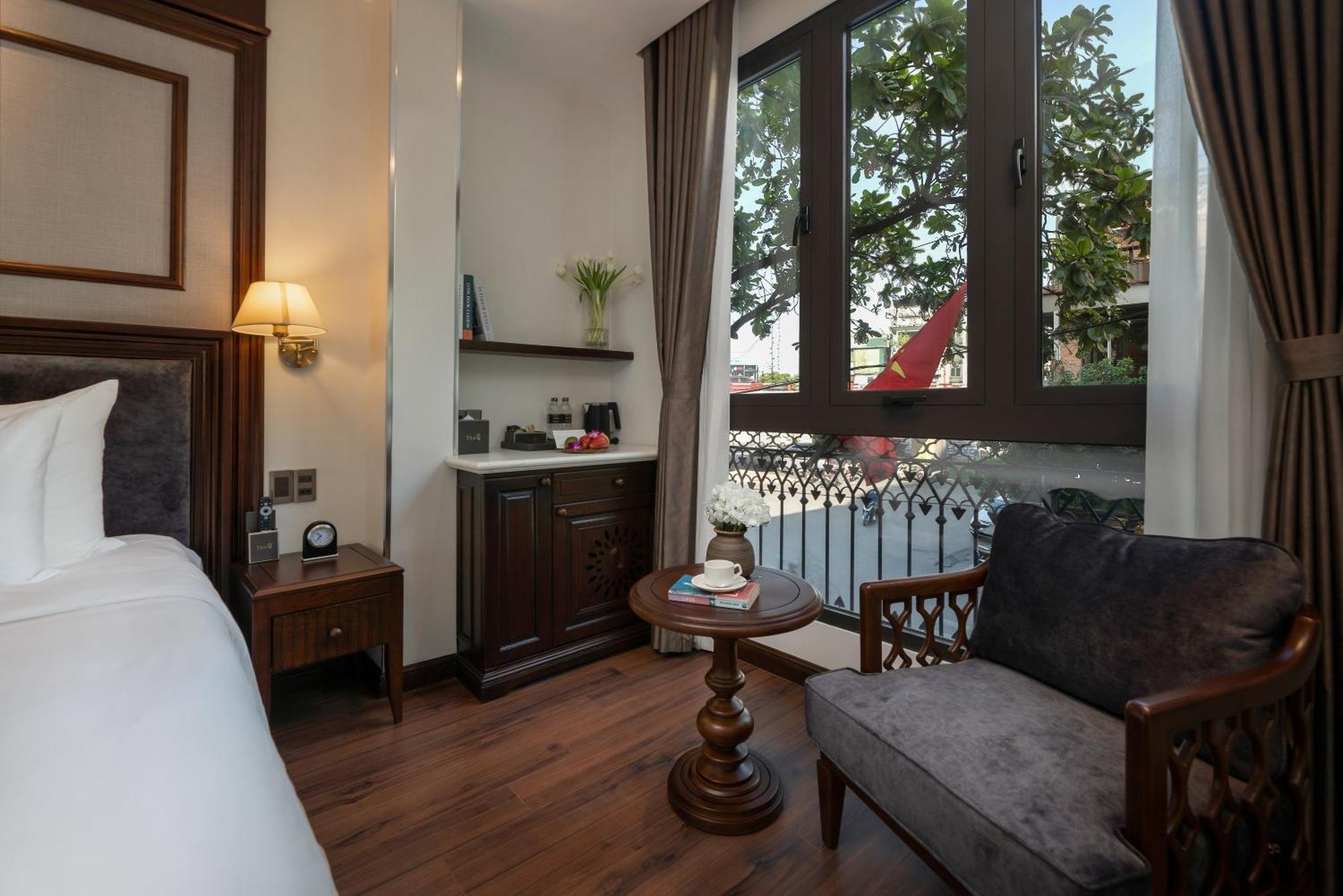 The Q Boutique Hotel Ханой Екстериор снимка