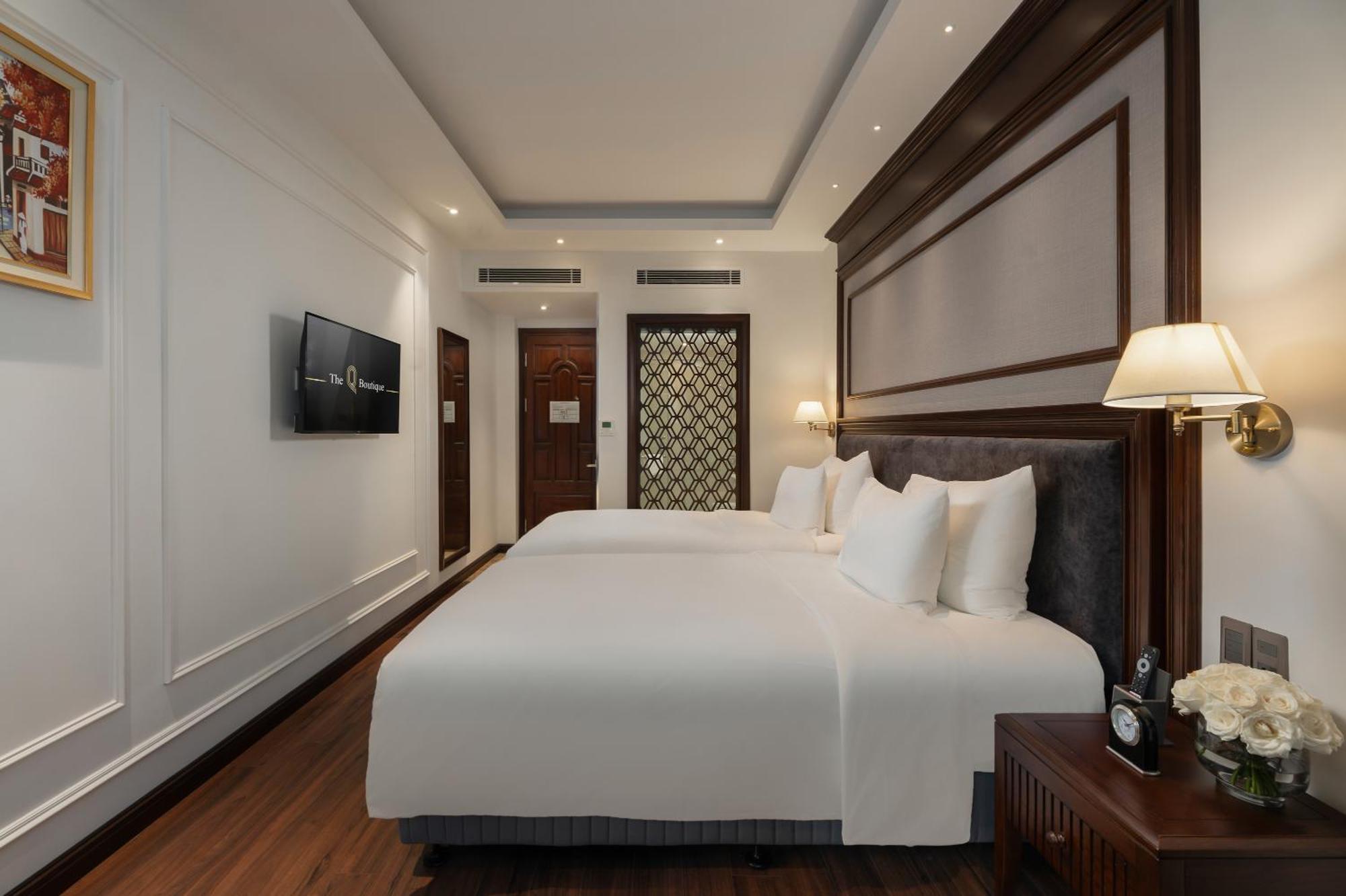 The Q Boutique Hotel Ханой Екстериор снимка