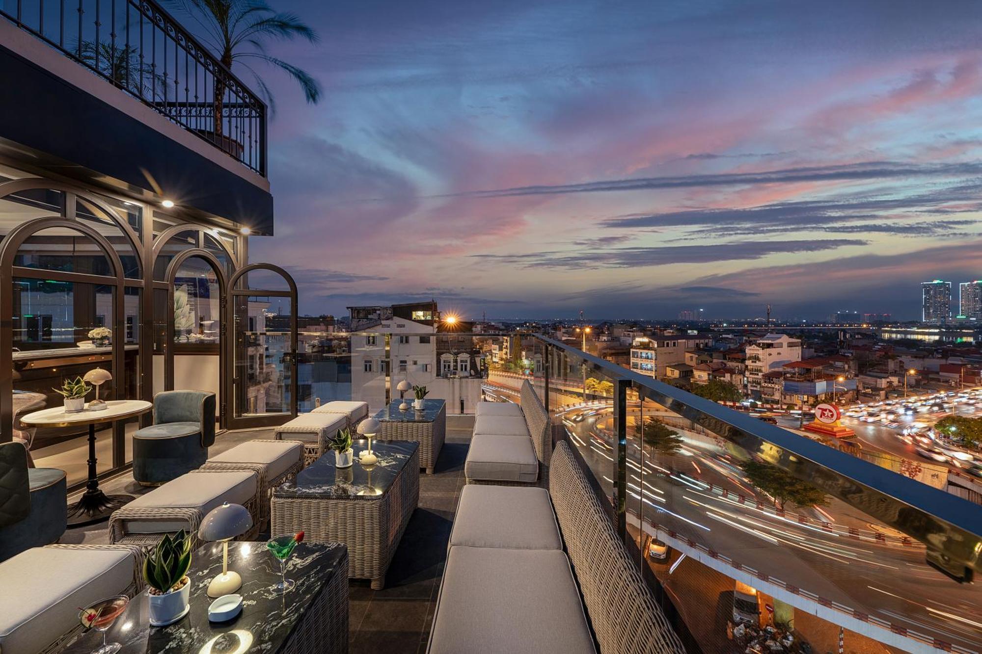 The Q Boutique Hotel Ханой Екстериор снимка