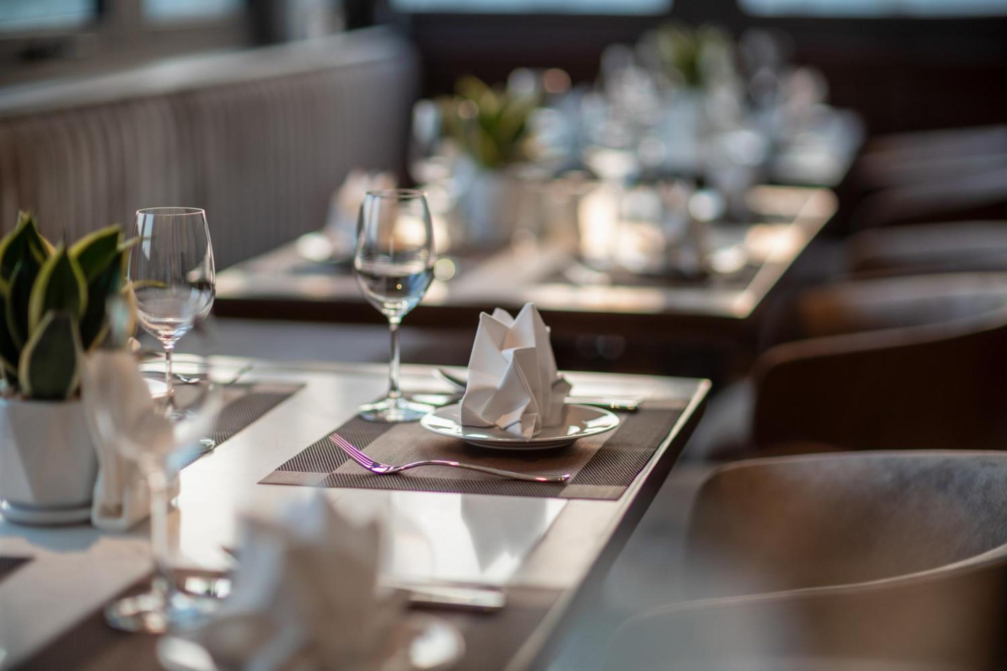 The Q Boutique Hotel Ханой Екстериор снимка