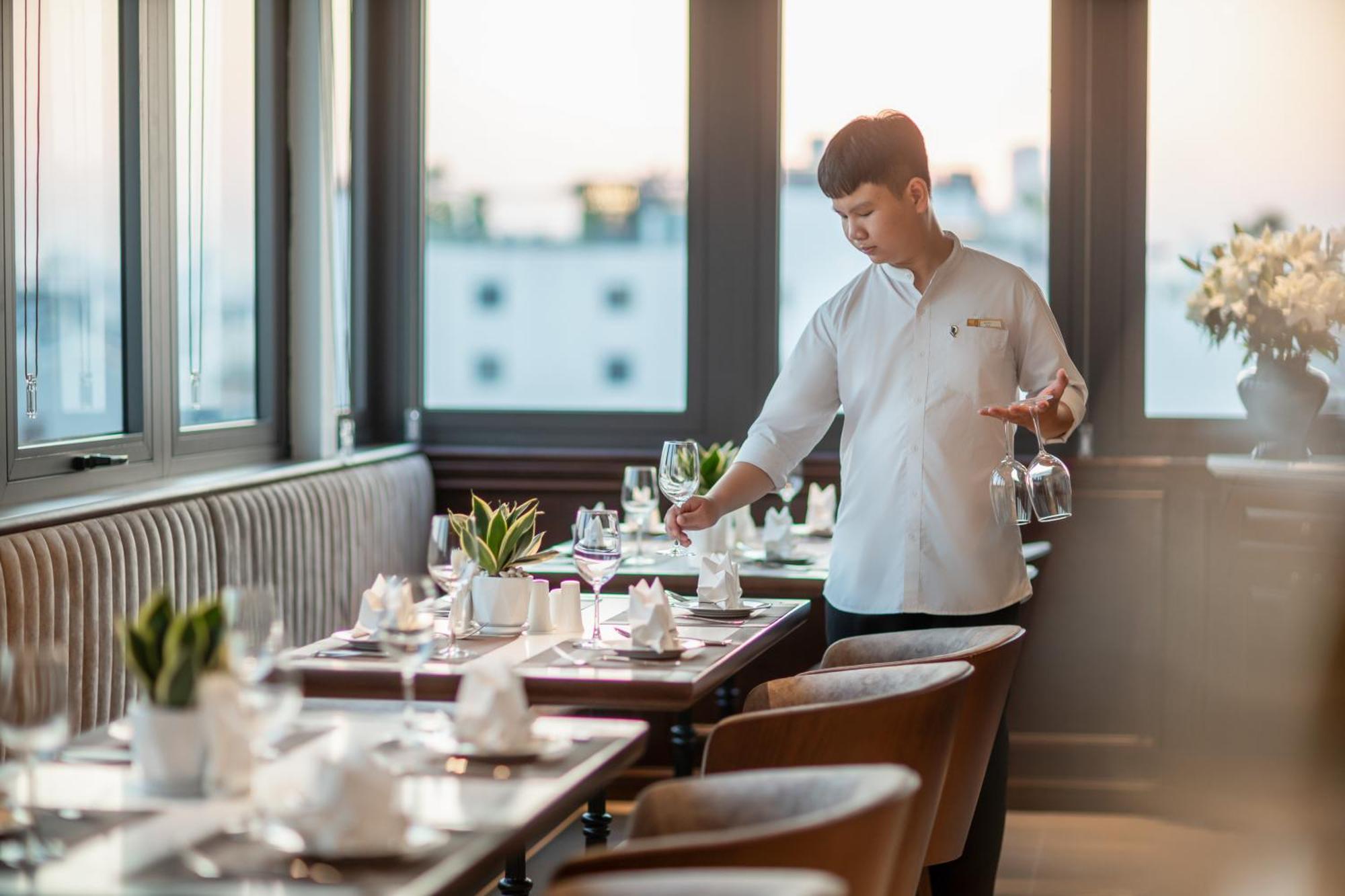 The Q Boutique Hotel Ханой Екстериор снимка