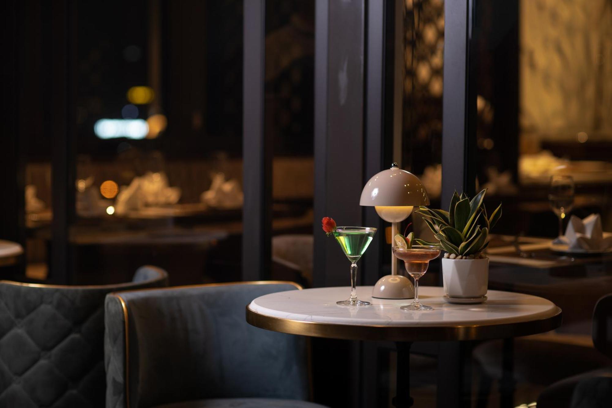 The Q Boutique Hotel Ханой Екстериор снимка