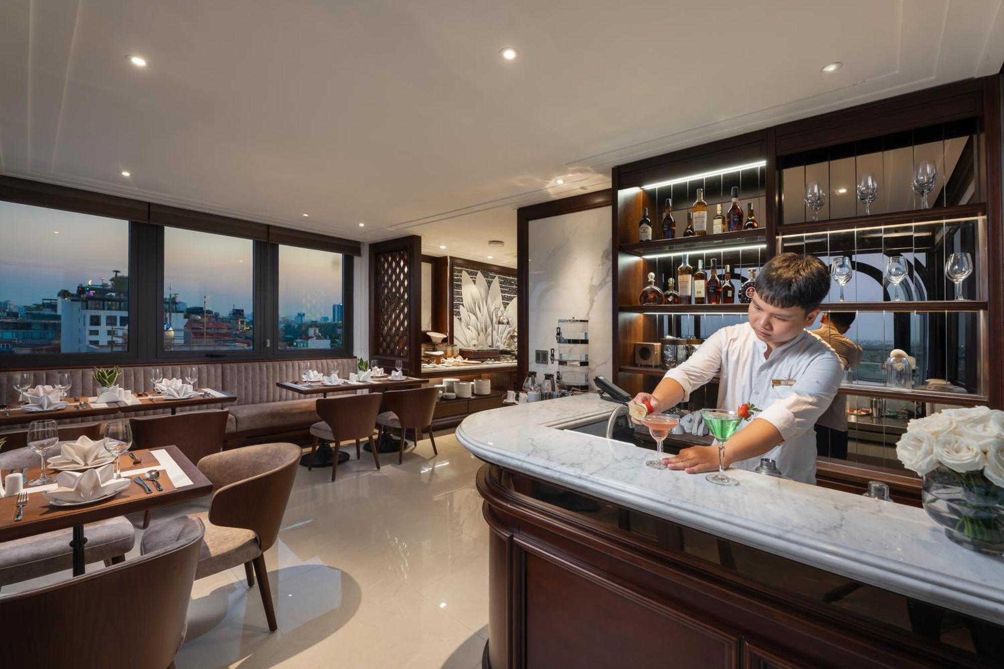 The Q Boutique Hotel Ханой Екстериор снимка