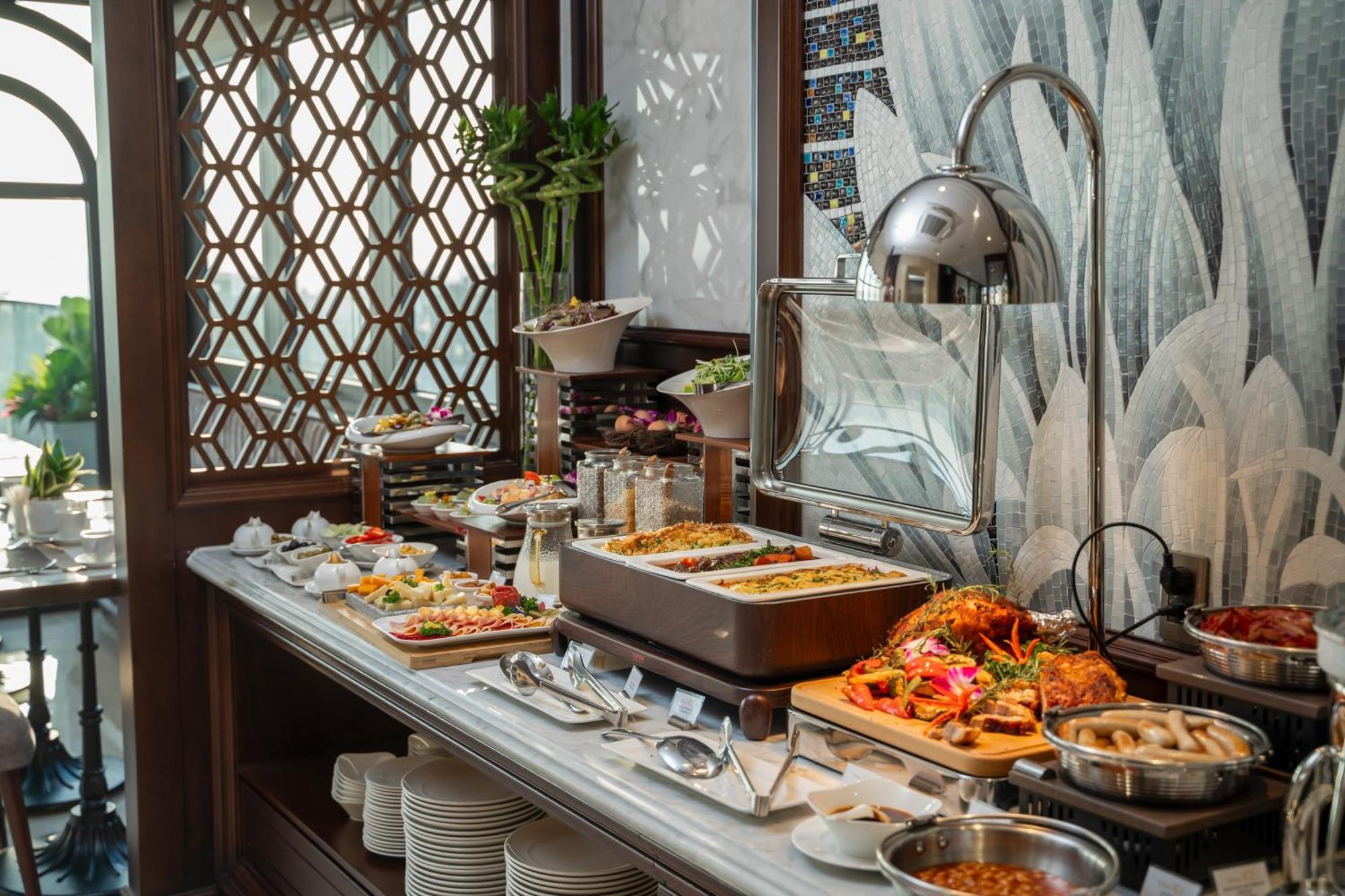 The Q Boutique Hotel Ханой Екстериор снимка
