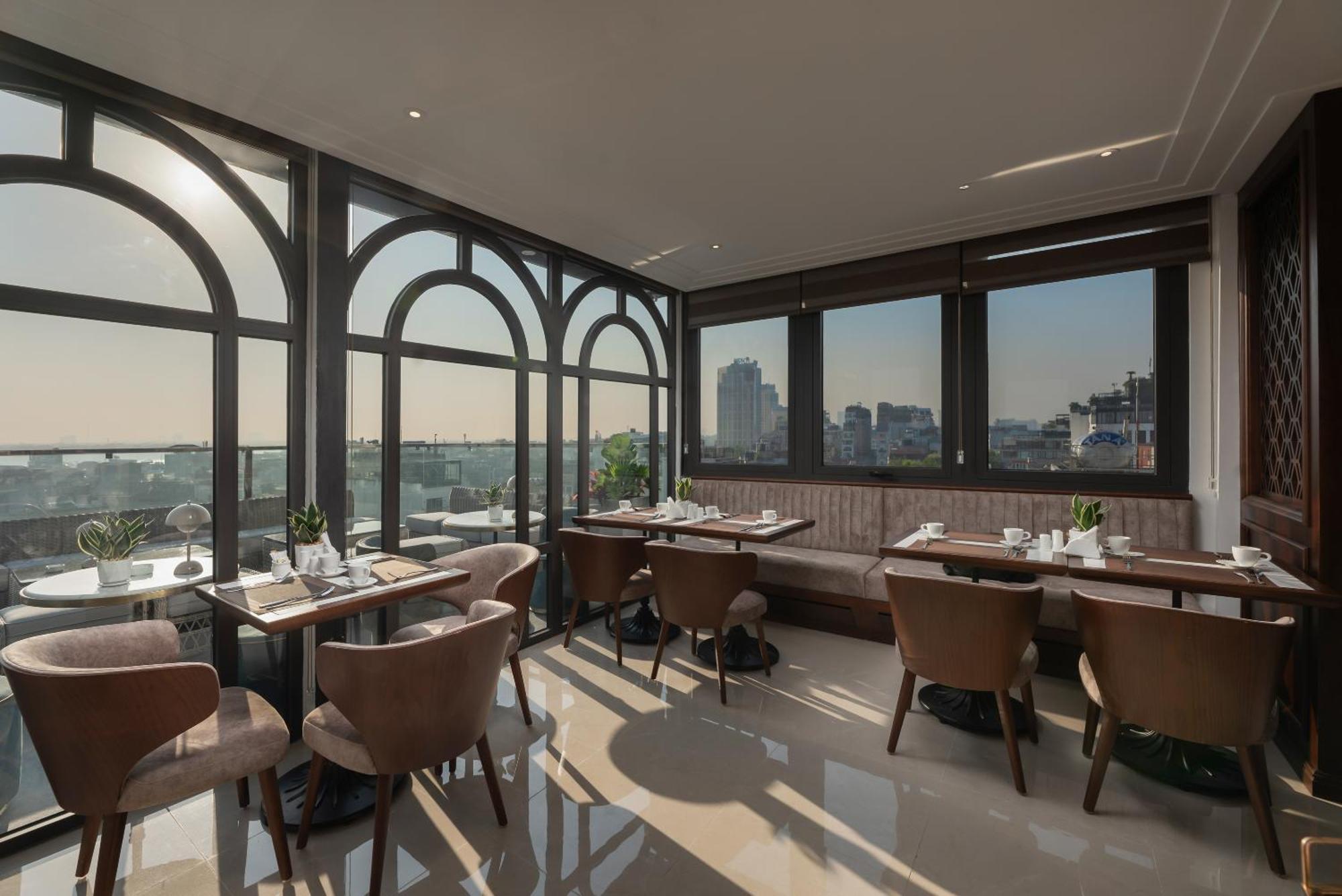 The Q Boutique Hotel Ханой Екстериор снимка