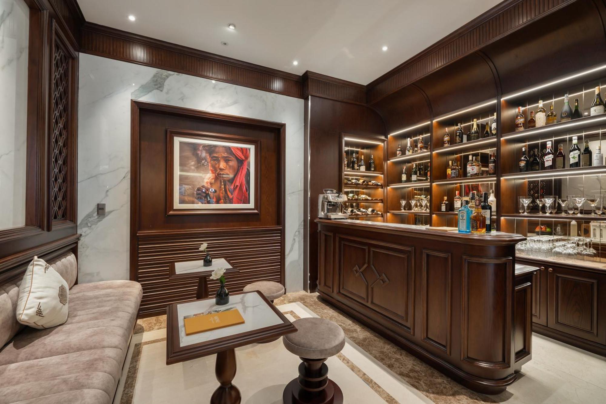 The Q Boutique Hotel Ханой Екстериор снимка